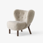 LITTLEPETRA_0005_Little_Petra_VB1_in_Oiled_Walnut_w._Sheepskin_Moonlight