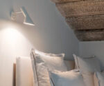 (louis poulsen) – AJ Wall Lamp (Brass & Black) – 5743161900