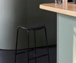 (&Tradition 2025) – Pavillion AV38 – Stool – (Walnut) – 139865A247 – 4kg