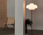 (&Tradition 2025) – Copenhagen SC14 – Floor Lamp – (Opal Glass & Bronze Brass ) – 133147A359