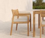 (Ethnicraft 2025) – Jack dining chair – (Teak) – (Armsrest) – (Natural) – 10373