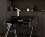(Ethnicraft 2025) – Flow Desk – (mahogany rose brown) – 35089