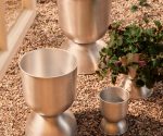 (FermLiving 2026) – Hourglass Pot – Medium – (Aluminium) – 1104272168