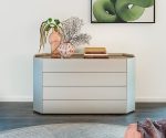 (Cattlan Italia 2026) – CHELSEA – Cómoda – (M11) lacquered wood. Top in ceramic Marmi Colosseo (KM21), Taj Mahal (KM26) – M11_KM21_KM26