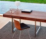 (Naver 2026) – Writting Desk – (Oiled Walnut & Metal) – AK1340(W)