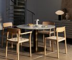 (&Tradition 2024) – Betty TK9 – Chair – (Oak Lacquered & Natural webbing) – 135541A017 – Live 0 0 0 1